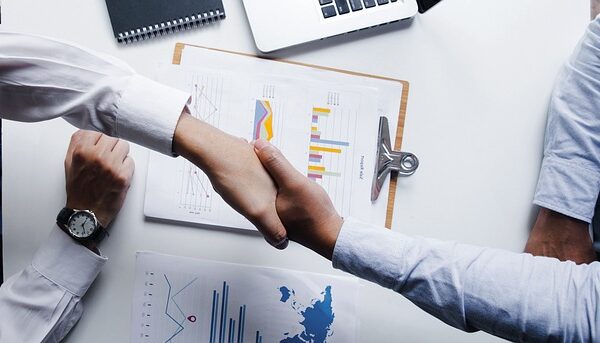 Transforming Business Landscapes: The Strategic Role of AI in Driving Success and Innovation
